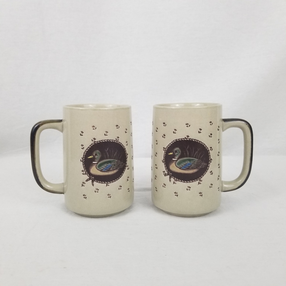 Two Vintage Mallord duck & flower stoneware coffee mugs.🦆